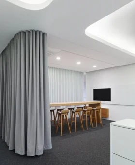 partition curtains for office in Dubai
