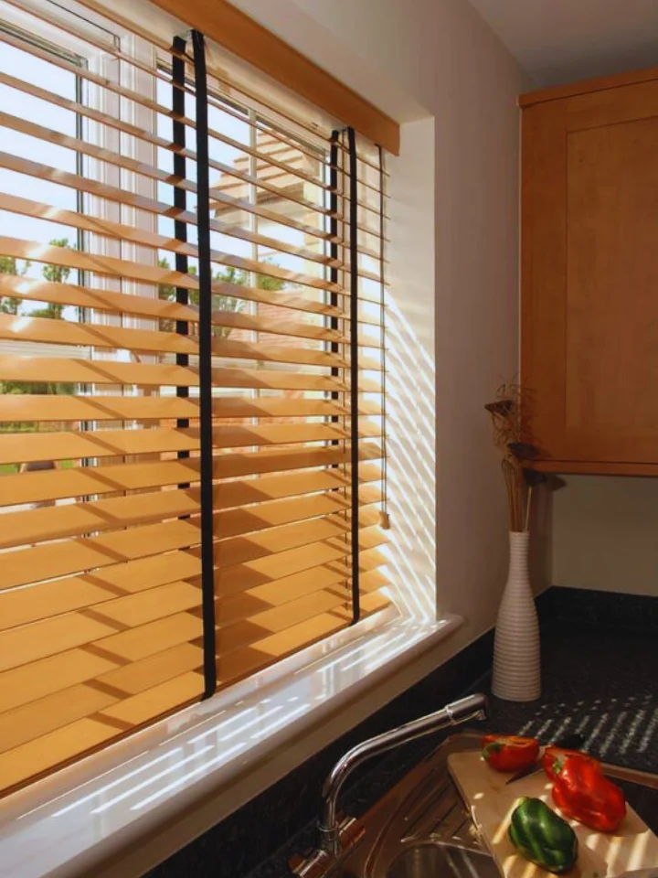 Wooden venetian blinds in dubai price