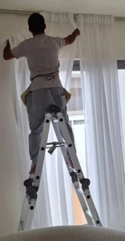 Expert curtain installation UAE homes