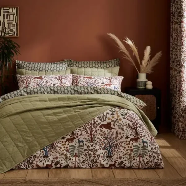 Forest Animals Eyelet Curtains image 3