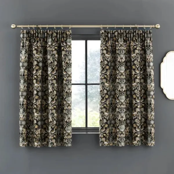 Highclere Pencil Pleat Curtains image 4