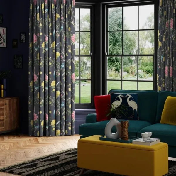 Maximalist Wagtail Made to Measure