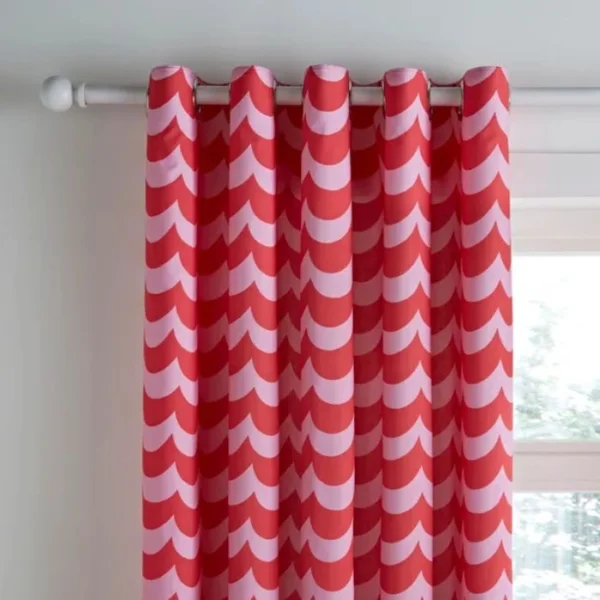Pink Scallop Eyelet Curtains image 1