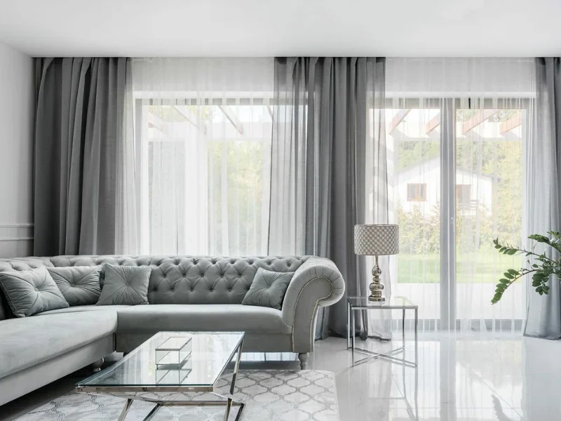 Versatile living room curtains in Dubai